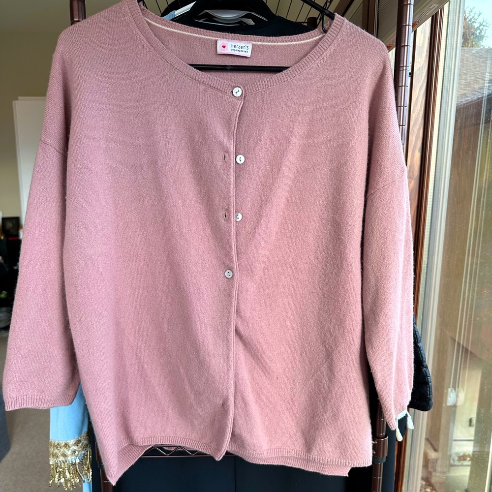 Herzen’s angelegenheit Size Medium Pink Cashmere Sweater
